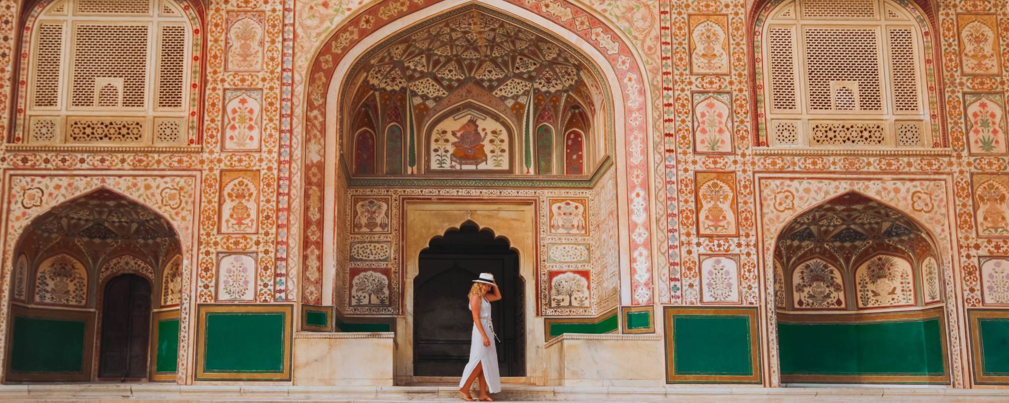 Indian Etiquette Guide for First-Time American Tourists